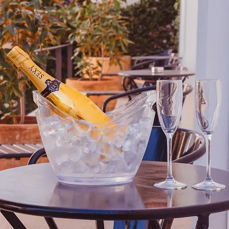 The Late Birds - Gay Urban 게스트하우스 4*