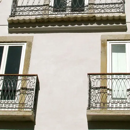 게스트하우스 The Late Birds - Gay Urban 4*