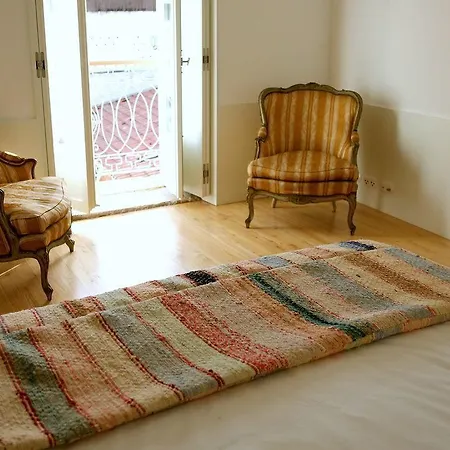 게스트하우스 The Late Birds - Gay Urban